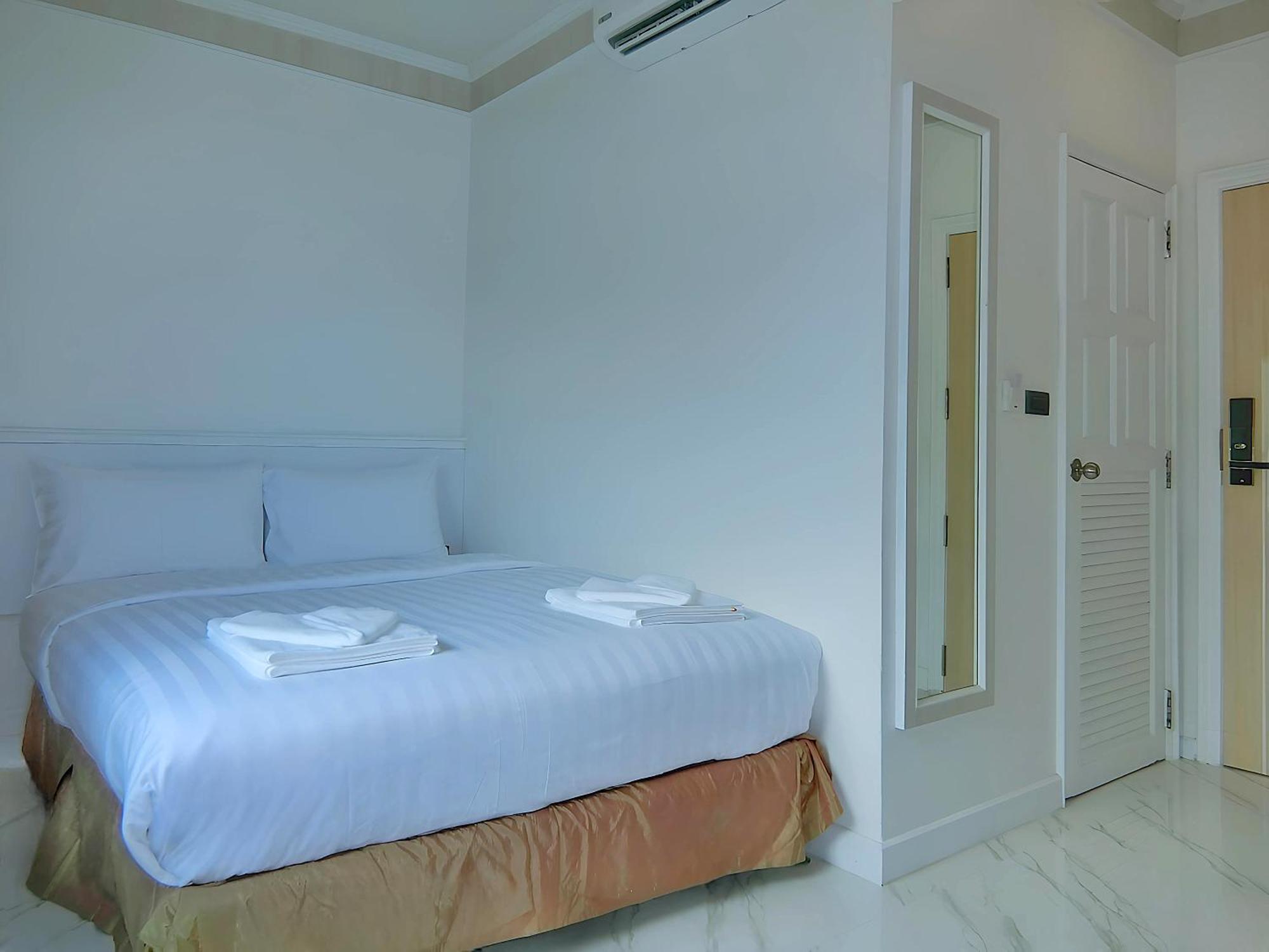 Sira Boutique Residence - Newly Renovated Patong Bagian luar foto