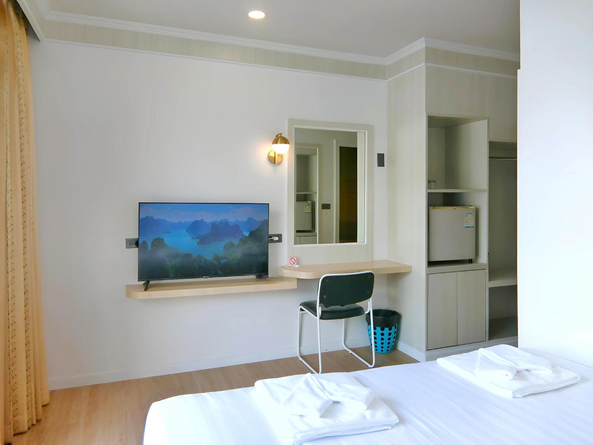 Sira Boutique Residence - Newly Renovated Patong Bagian luar foto