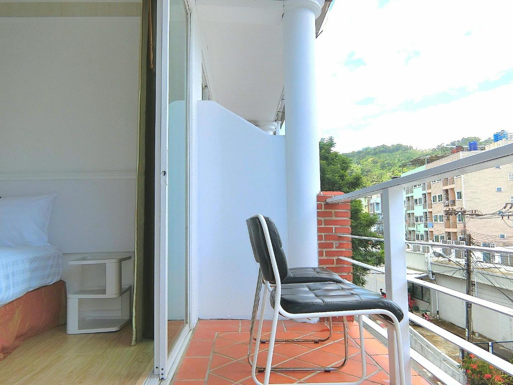 Sira Boutique Residence - Newly Renovated Patong Bagian luar foto