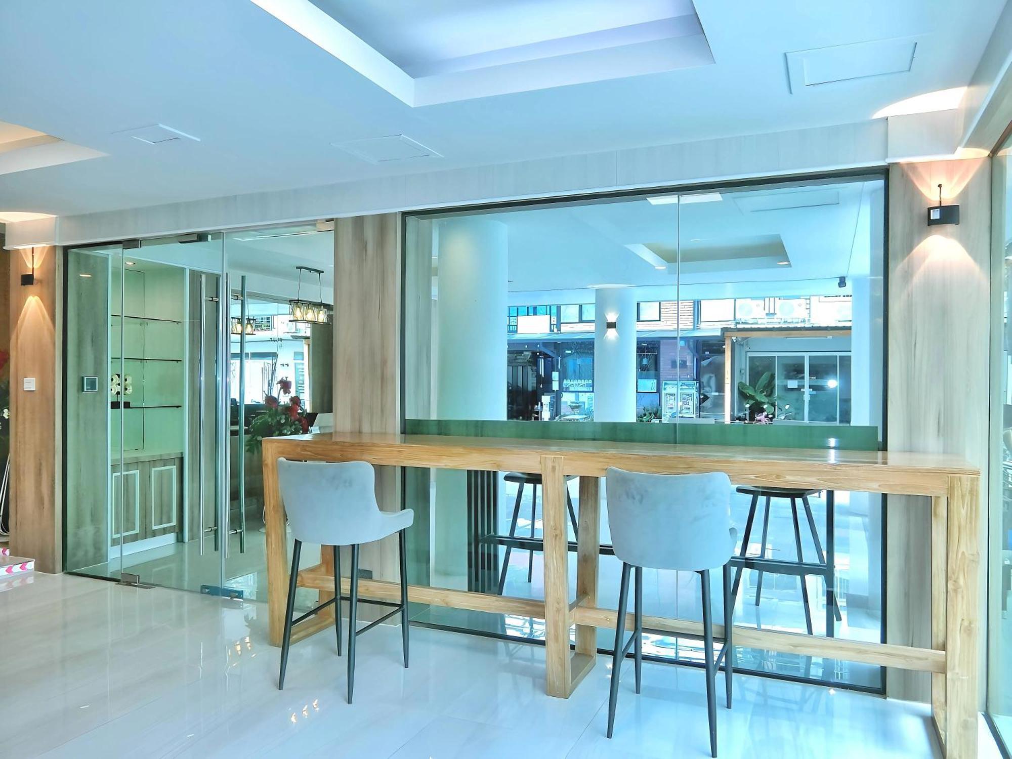 Sira Boutique Residence - Newly Renovated Patong Bagian luar foto