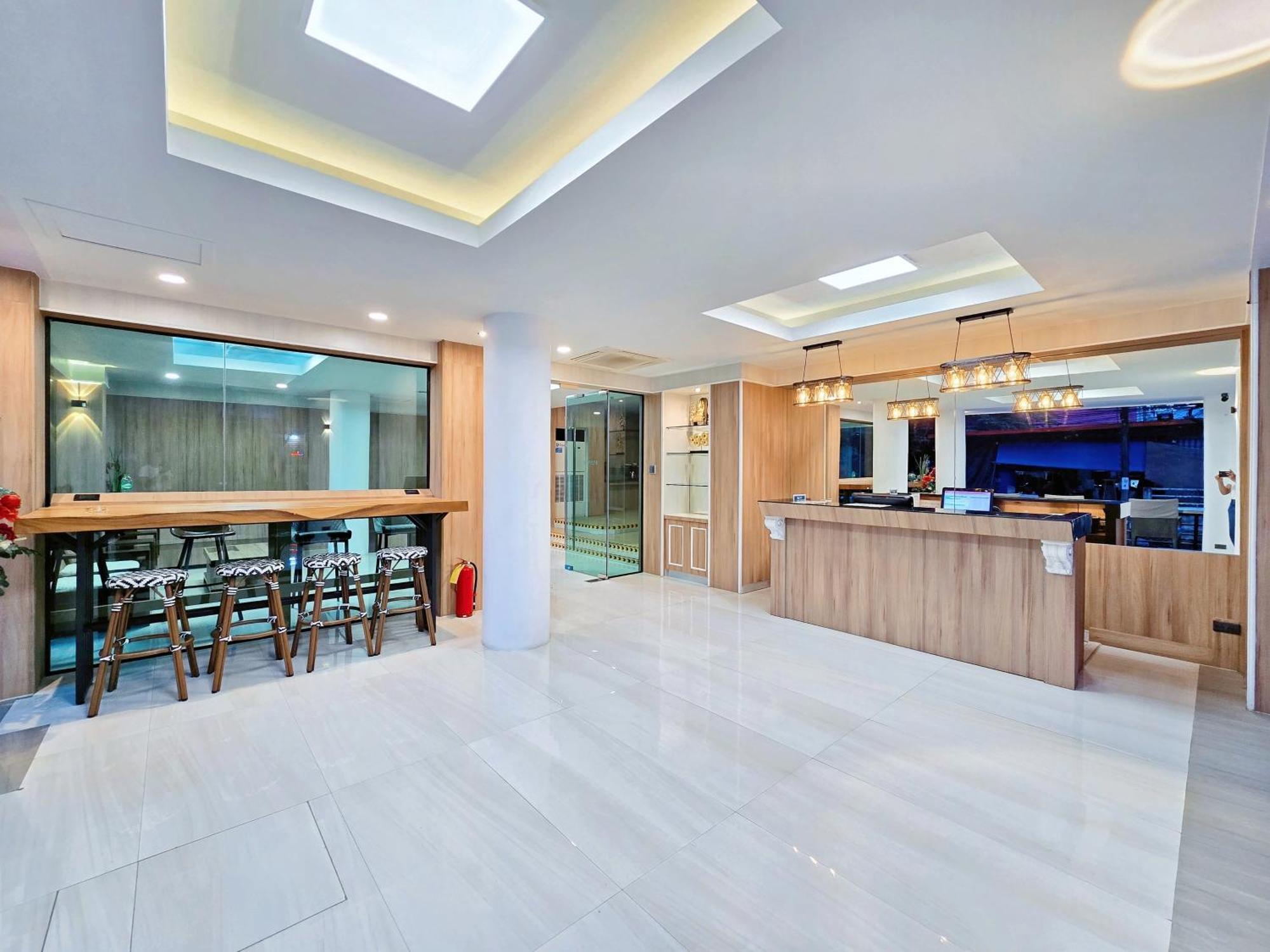 Sira Boutique Residence - Newly Renovated Patong Bagian luar foto